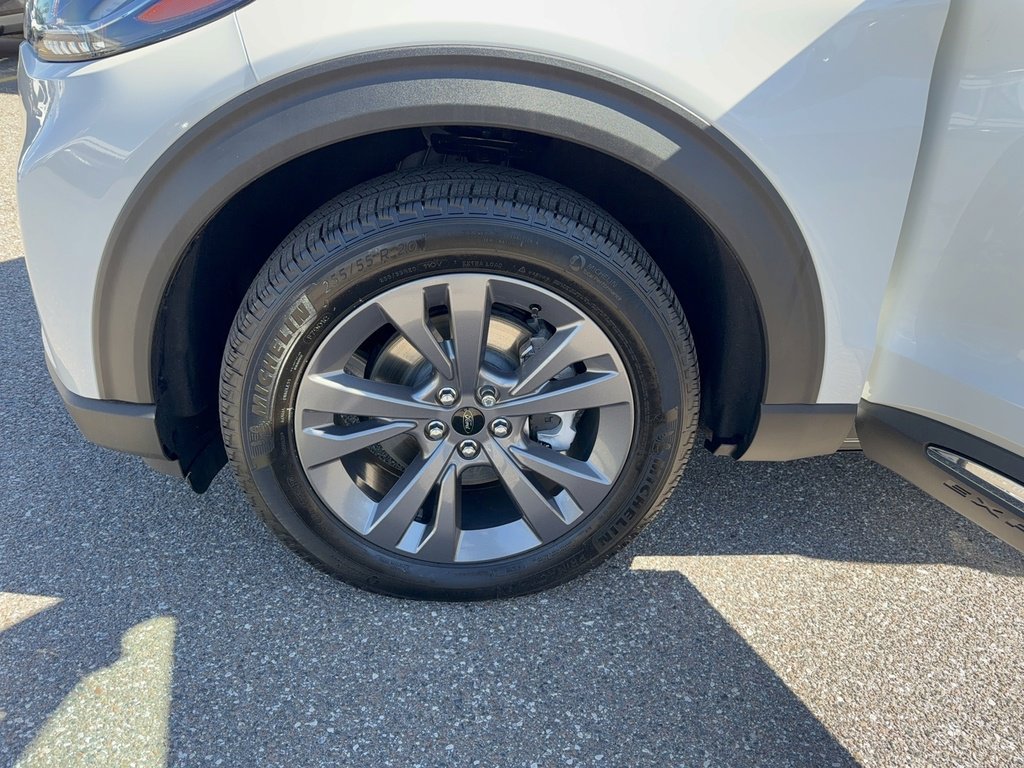 Certified 2025 Ford Explorer Active w/ Active Comfort Package image 37