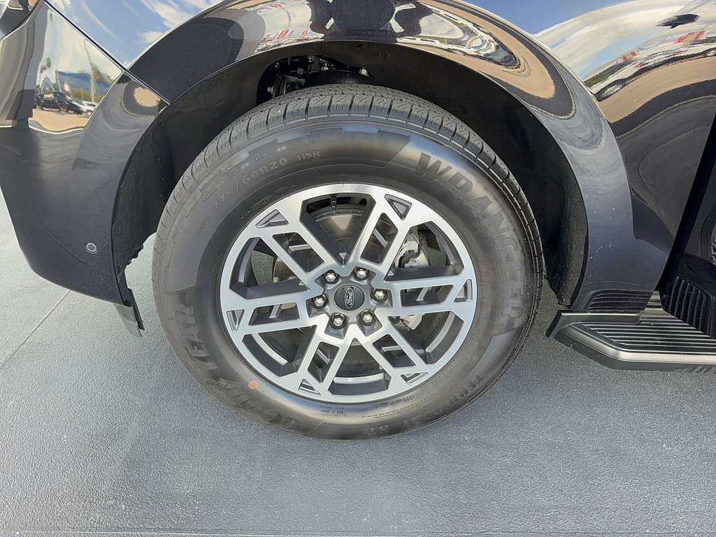 Certified 2025 Ford Expedition Active RWD image 39
