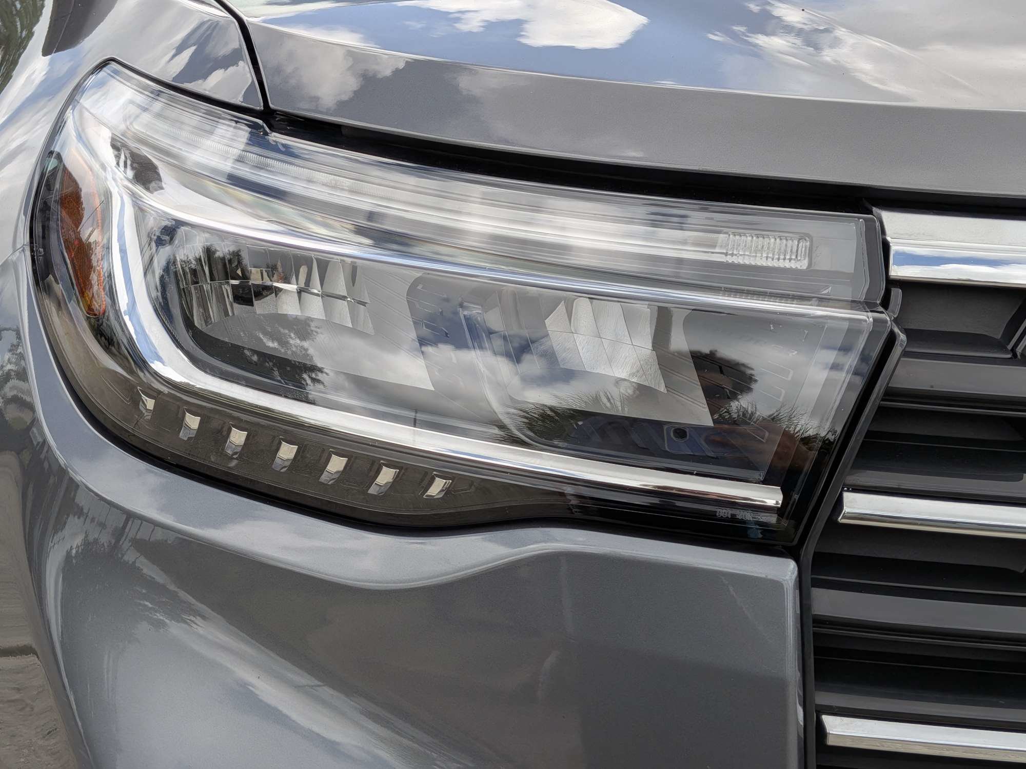 Certified 2025 Ford Explorer Active RWD image 10