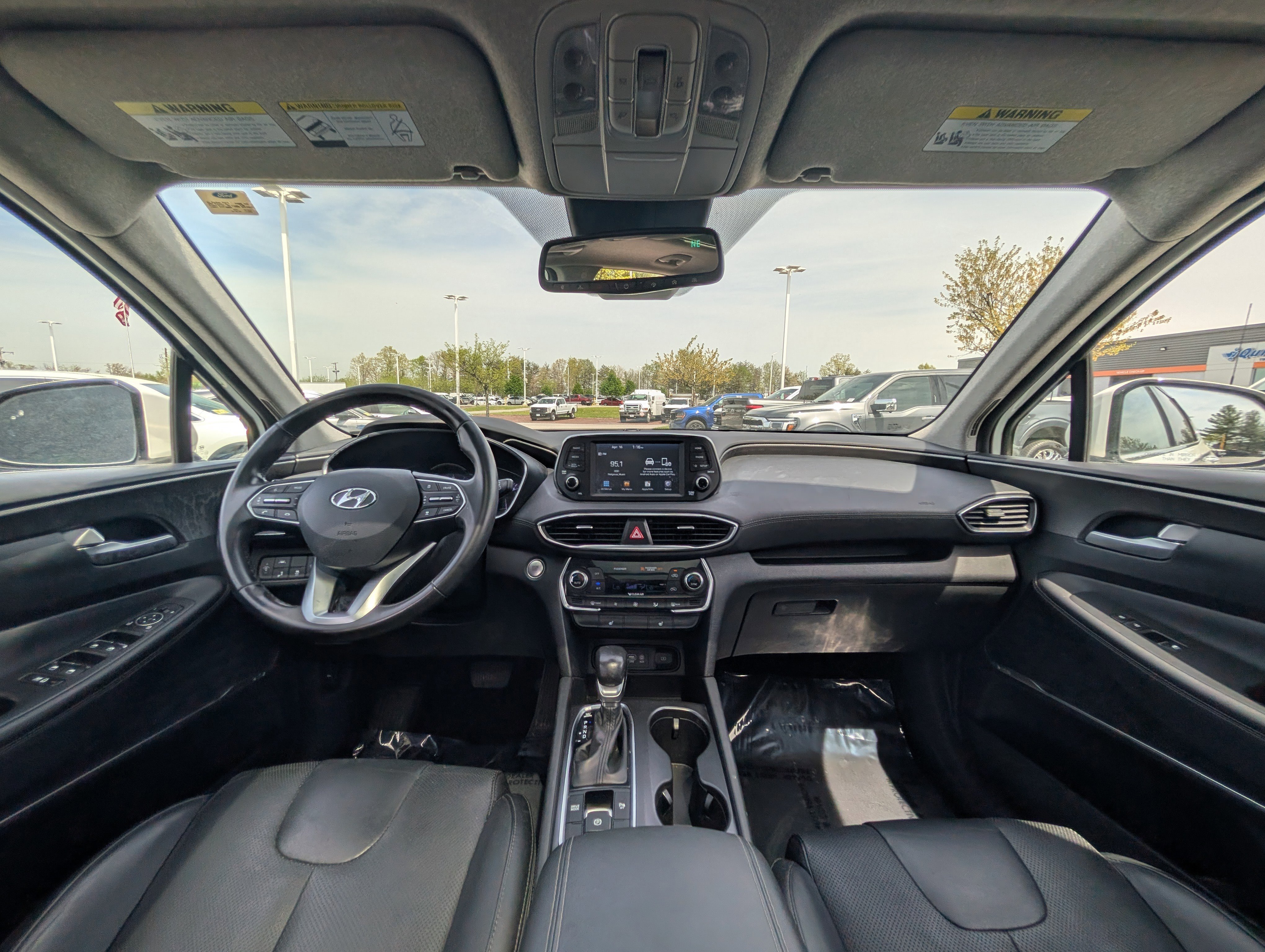 Used 2019 Hyundai Santa Fe Limited FWD image 17