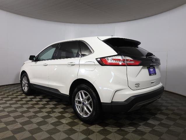 Certified 2024 Ford Edge SEL w/ Convenience Package image 2