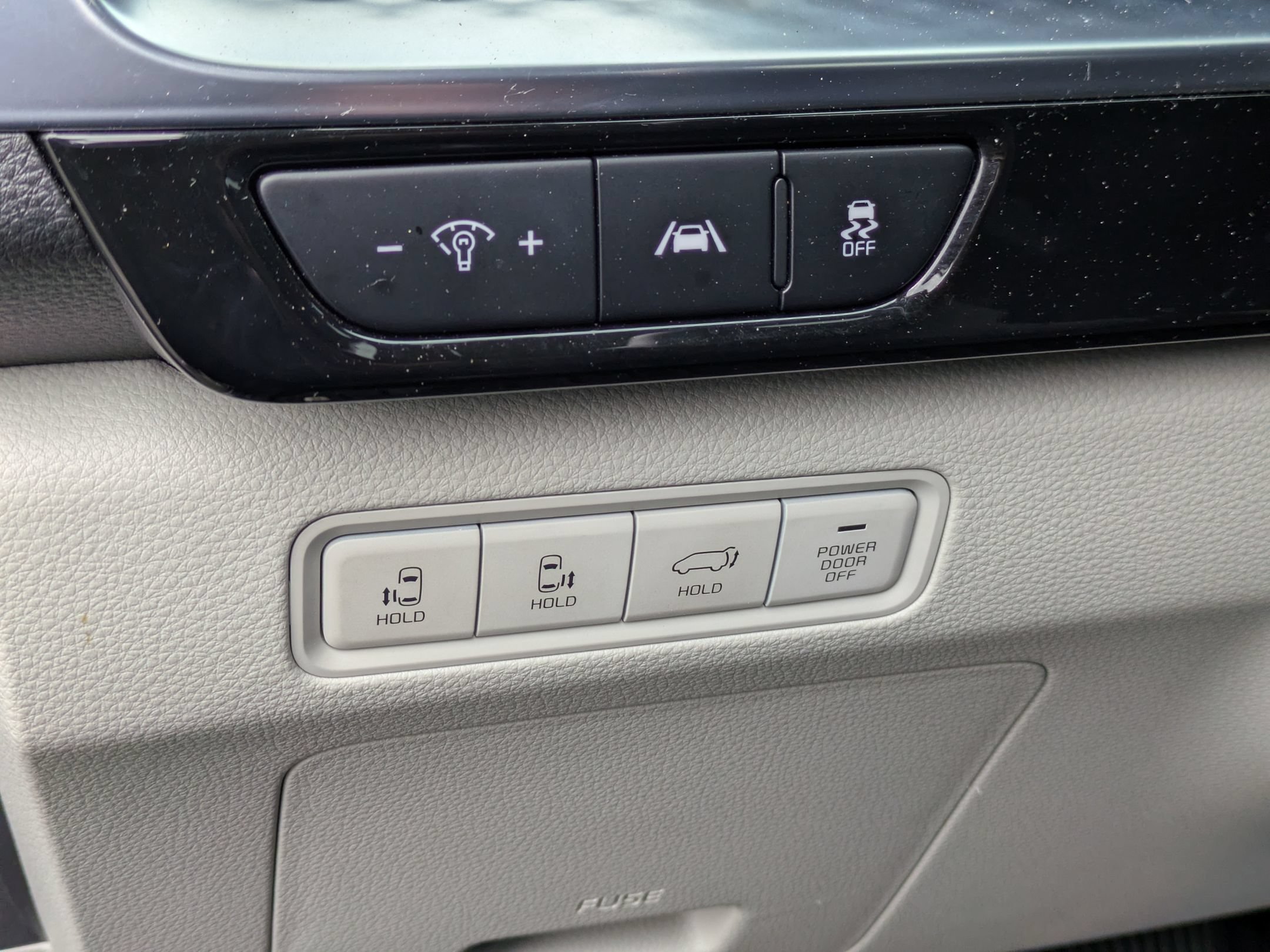 Used 2023 Kia Carnival SX Prestige FWD image 16