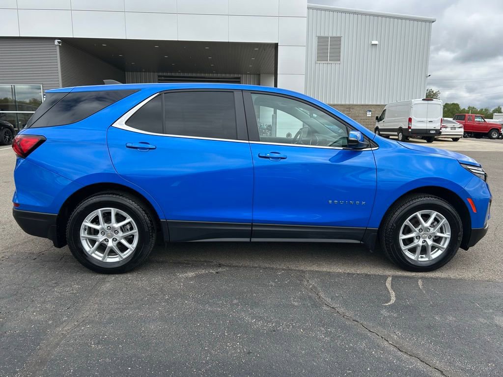 Used 2024 Chevrolet Equinox LT AWD/4WD image 9
