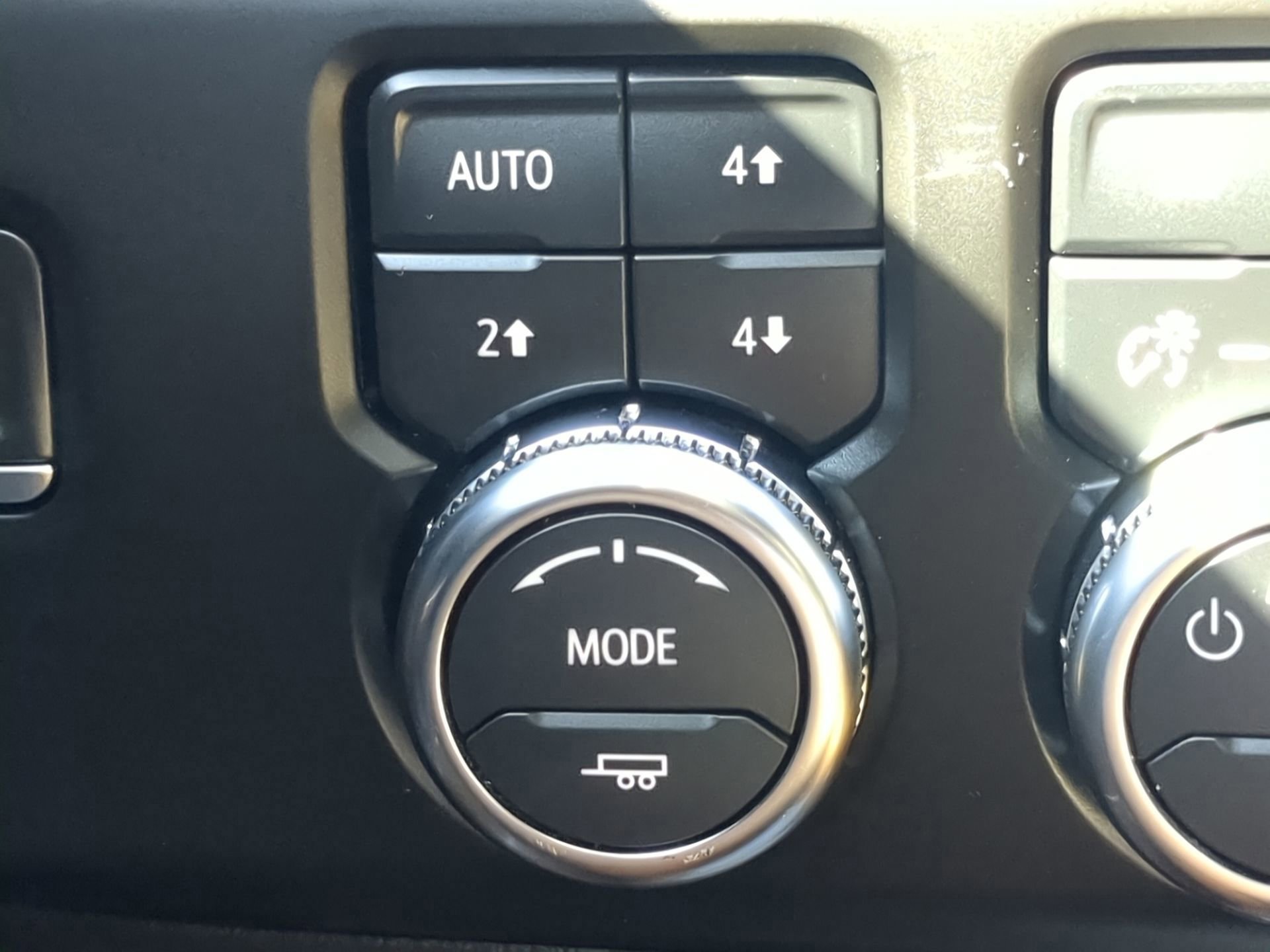 Used 2022 GMC Sierra 1500 AT4X image 55