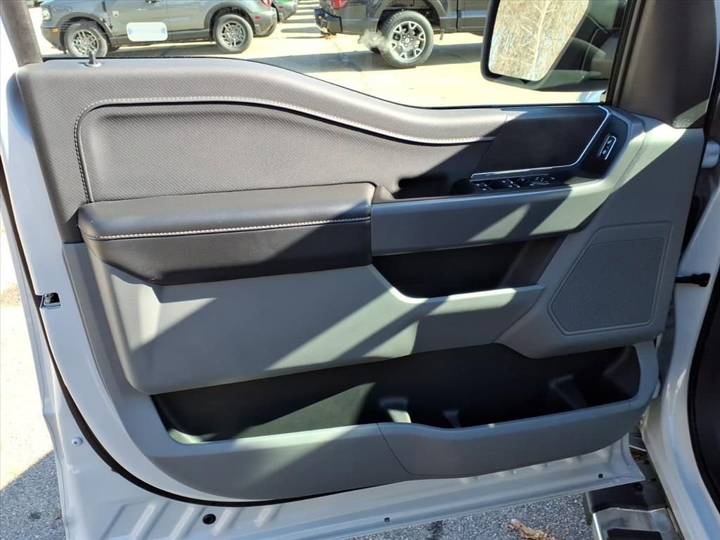 Certified 2025 Ford F150 XLT w/ Equipment Group 301A Standard image 15