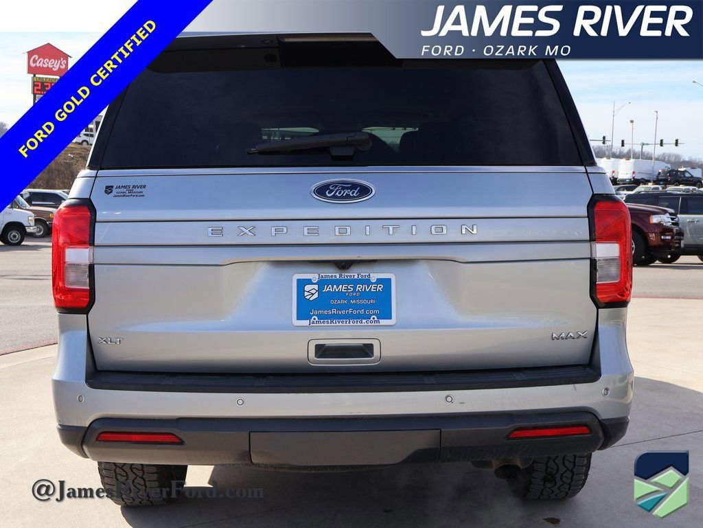 Certified 2022 Ford Expedition Max XLT image 4