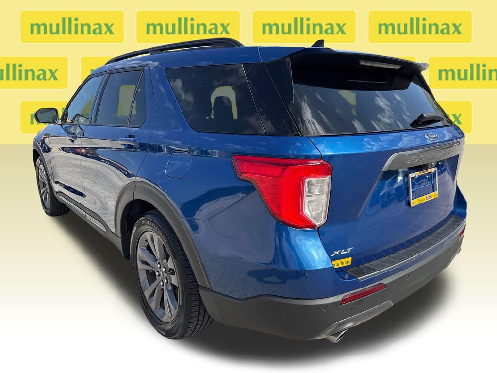 Certified 2023 Ford Explorer XLT w/ Equipment Group 202A RWD image 9