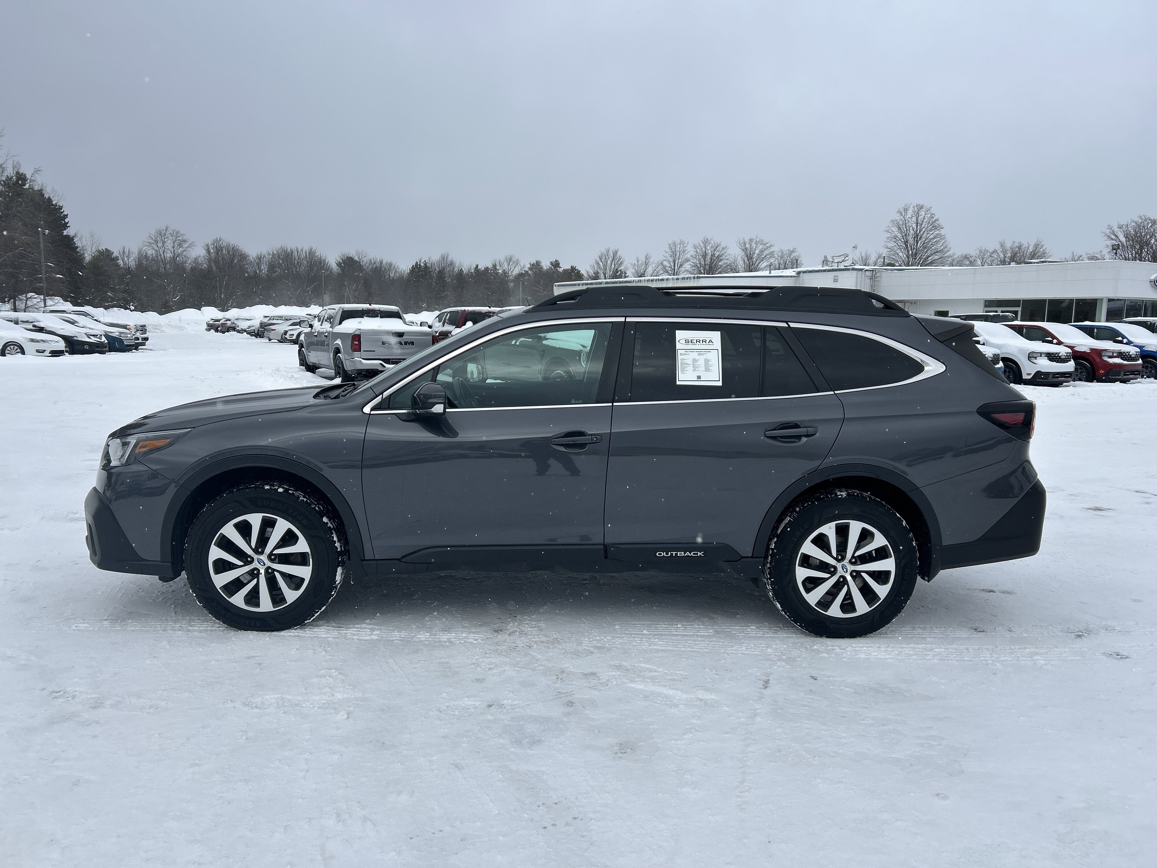 Used 2021 Subaru Outback Premium image 7