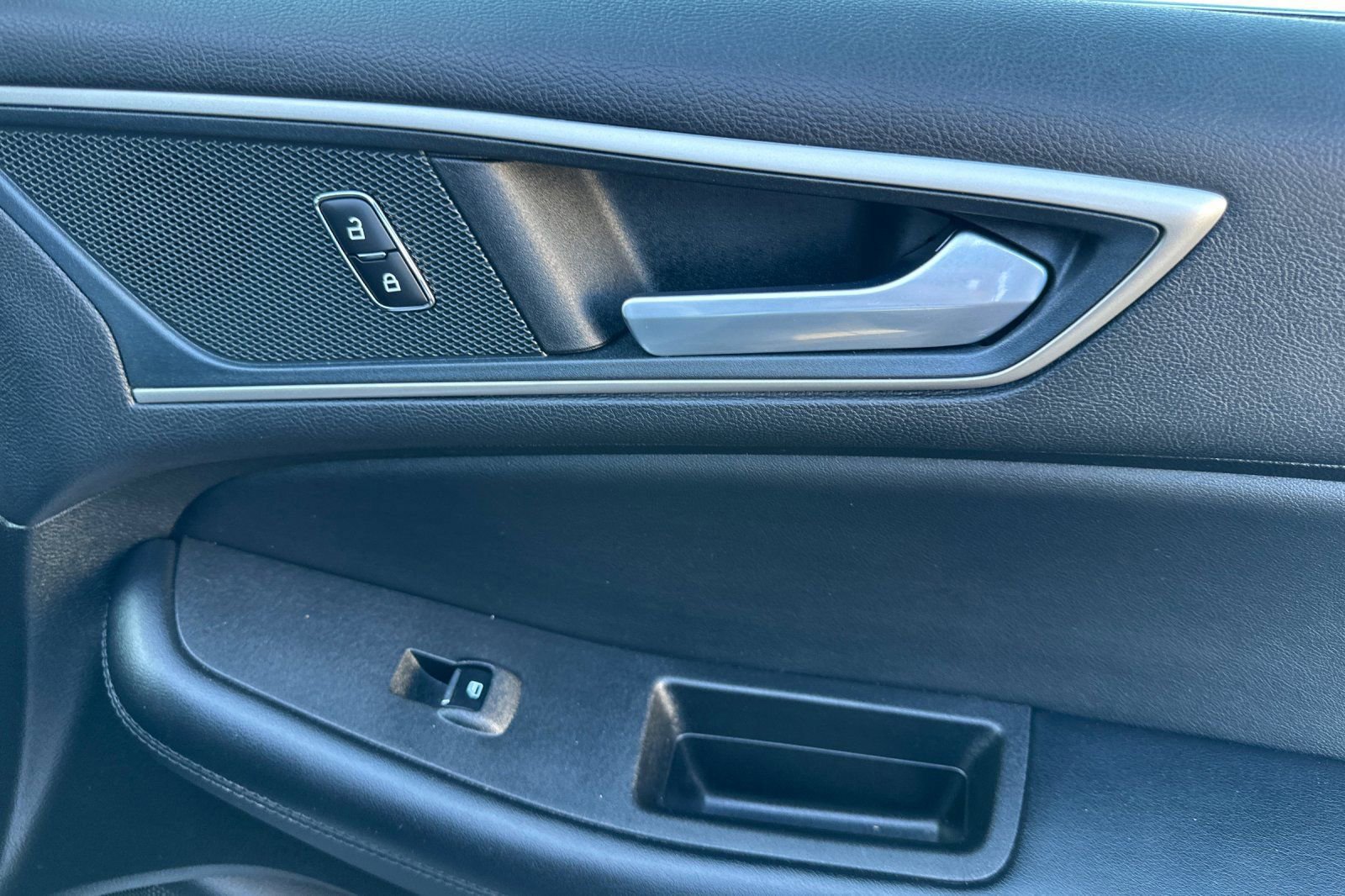 Certified 2024 Ford Edge SEL image 21