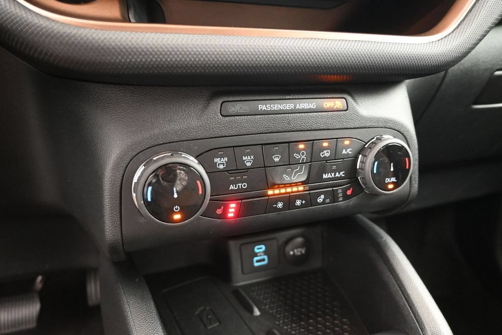 Certified 2022 Ford Bronco Sport Outer Banks w/ Tech Package AWD/4WD image 11