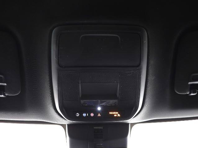 Used 2024 Chevrolet Traverse LT w/ Midnight/Sport Edition image 19