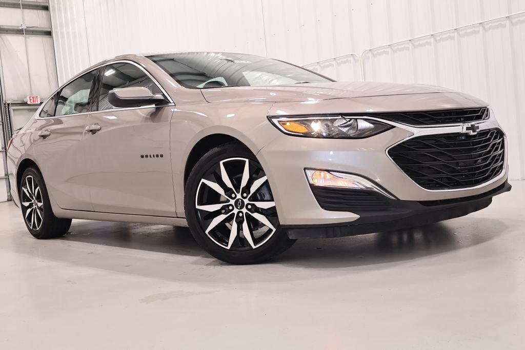 Used 2022 Chevrolet Malibu RS FWD image 34
