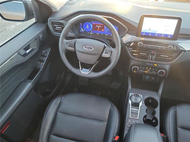 Certified 2022 Ford Escape Titanium w/ Class II Trailer Tow Package image 6