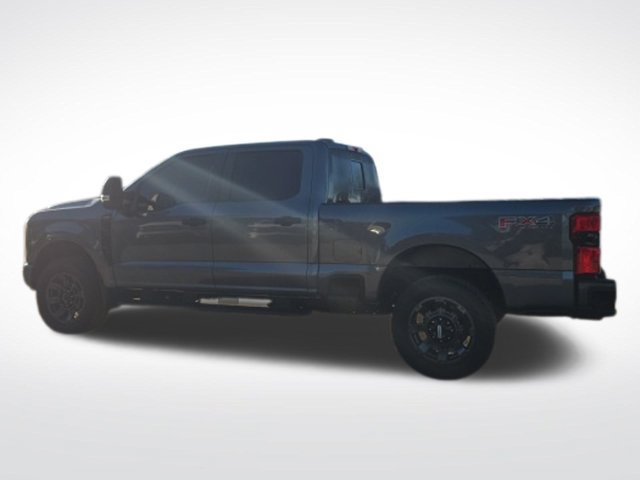 Certified 2025 Ford F250 XL w/ STX Appearance Package AWD/4WD image 5