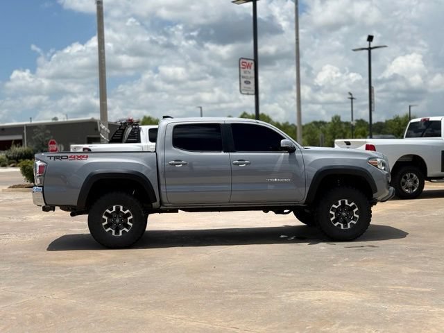 Used 2020 Toyota Tacoma TRD Off-Road AWD/4WD image 7