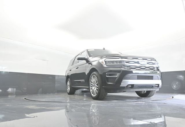 Certified 2023 Ford Expedition Platinum AWD/4WD image 32