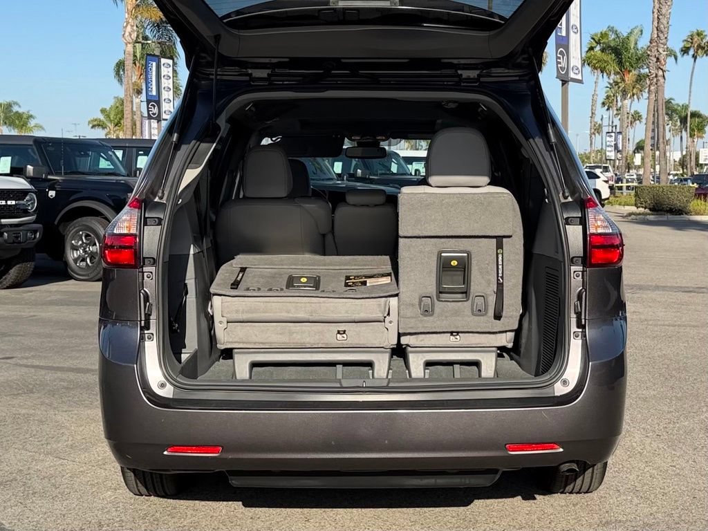 Used 2020 Toyota Sienna XLE FWD image 10