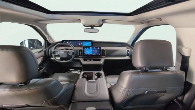 Certified 2025 Ford Expedition Active AWD/4WD image 20