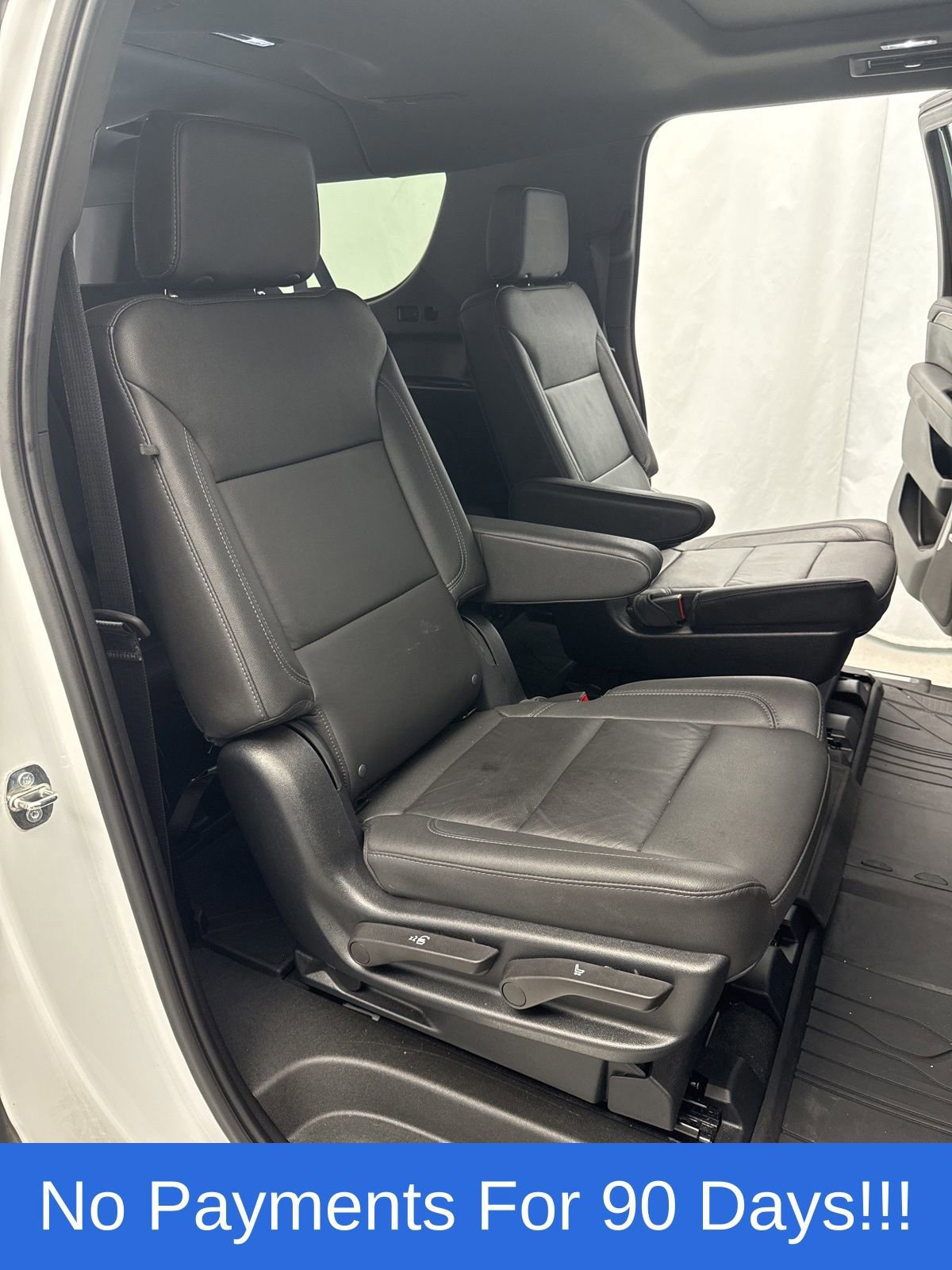 Used 2023 Chevrolet Suburban Z71 w/ Luxury Package image 37