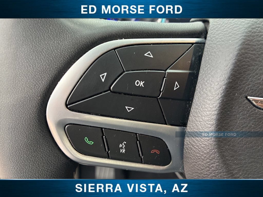 Used 2024 Chrysler Pacifica Touring-L FWD image 33