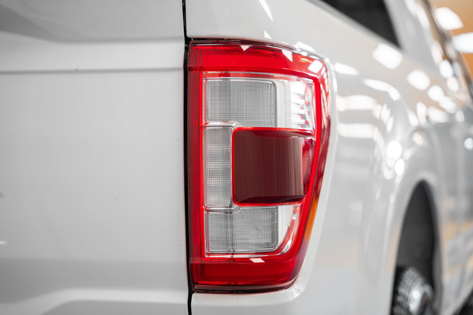 Certified 2023 Ford F150 Lariat w/ Equipment Group 502A High image 21