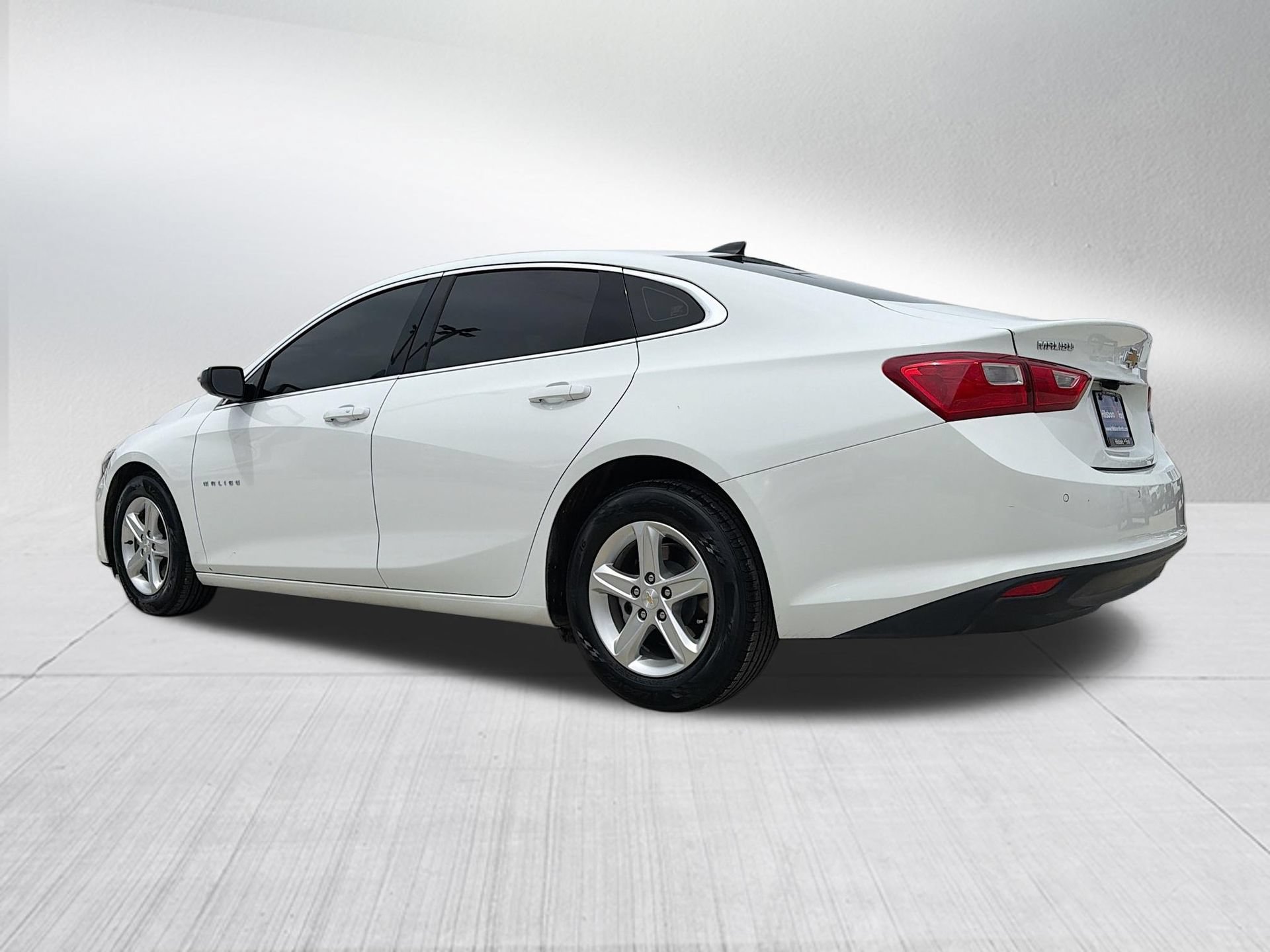 Used 2025 Chevrolet Malibu LS w/ LPO, Floor Liner Package FWD image 9