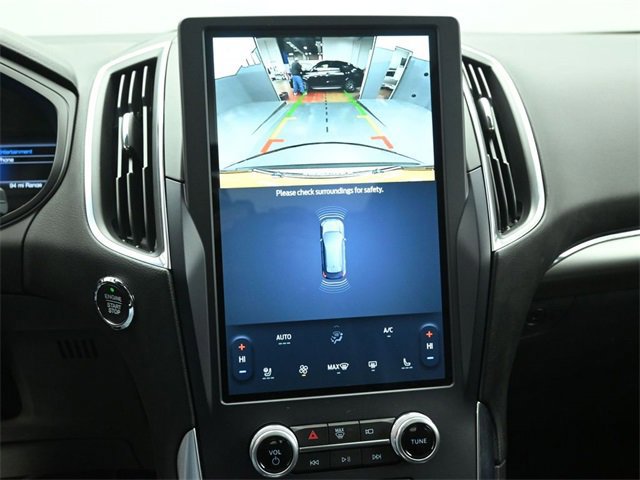 Certified 2022 Ford Edge Titanium w/ Class II Trailer Tow Package image 31