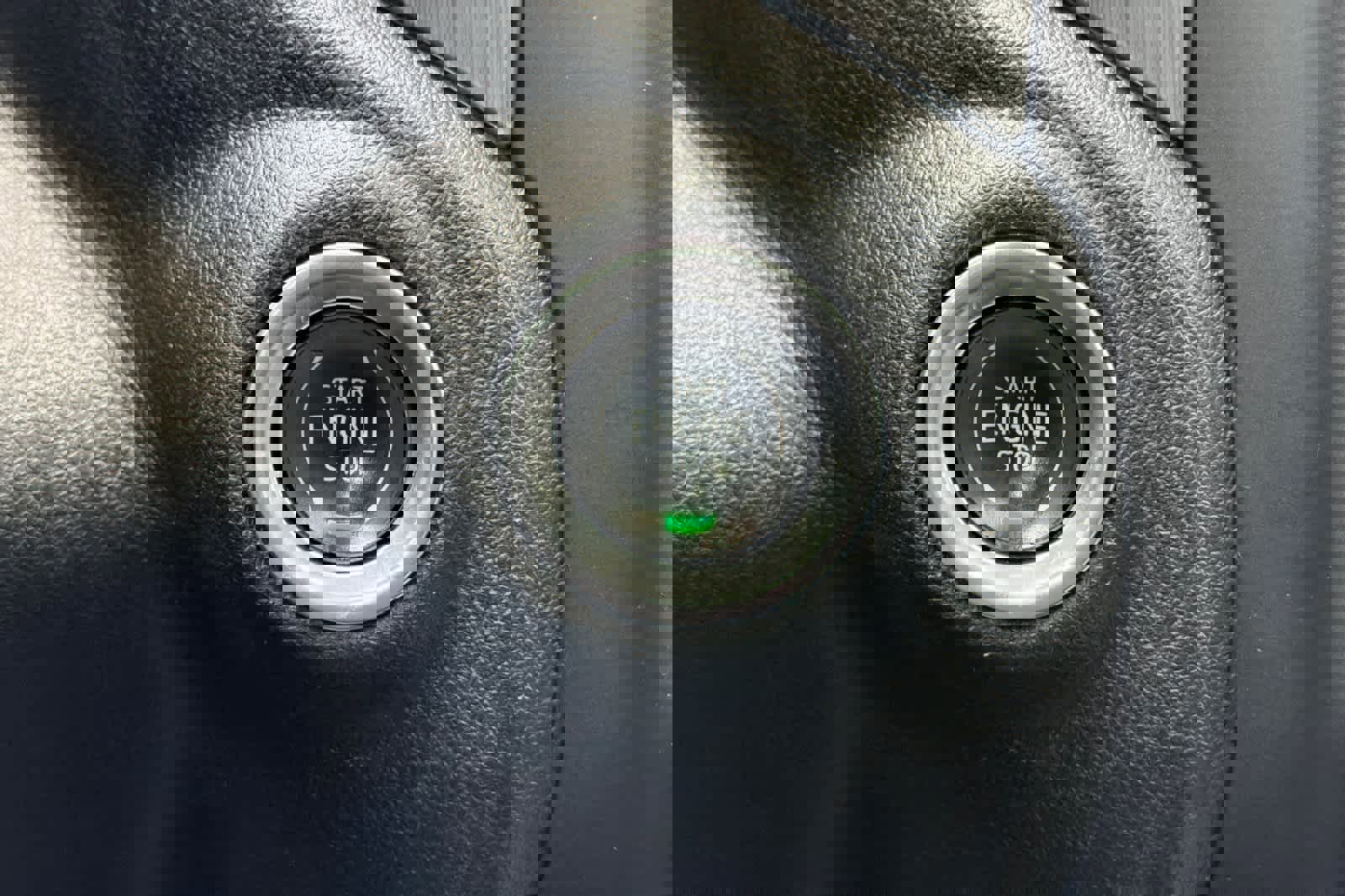 Used 2020 GMC Sierra 2500 Denali w/ Denali Ultimate Package AWD/4WD image 22