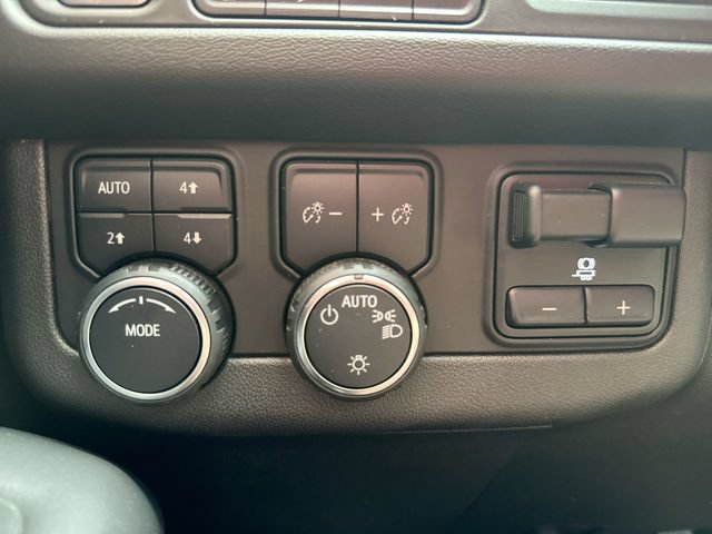 Used 2023 Chevrolet Tahoe Z71 w/ Max Trailering Package AWD/4WD image 21