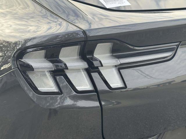Certified 2021 Ford Mustang Mach-E Premium image 9