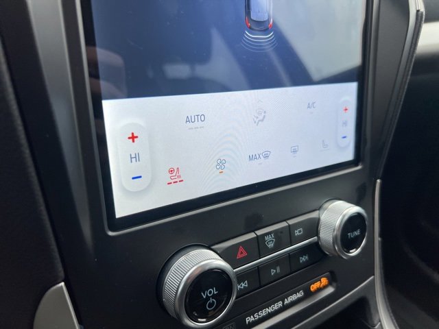 Certified 2024 Ford Edge SEL w/ Convenience Package image 16