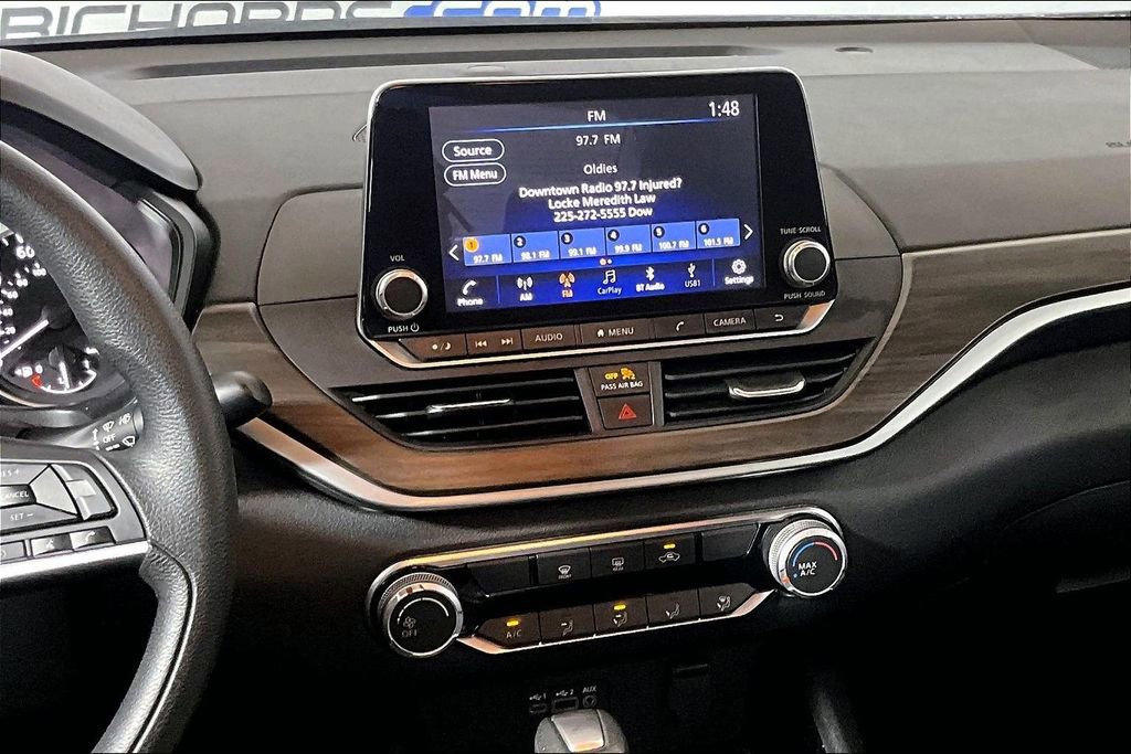 Used 2024 Nissan Altima 2.5 SV image 5