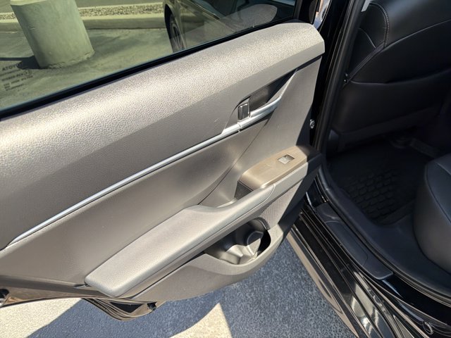 Used 2023 Toyota Camry SE FWD image 16