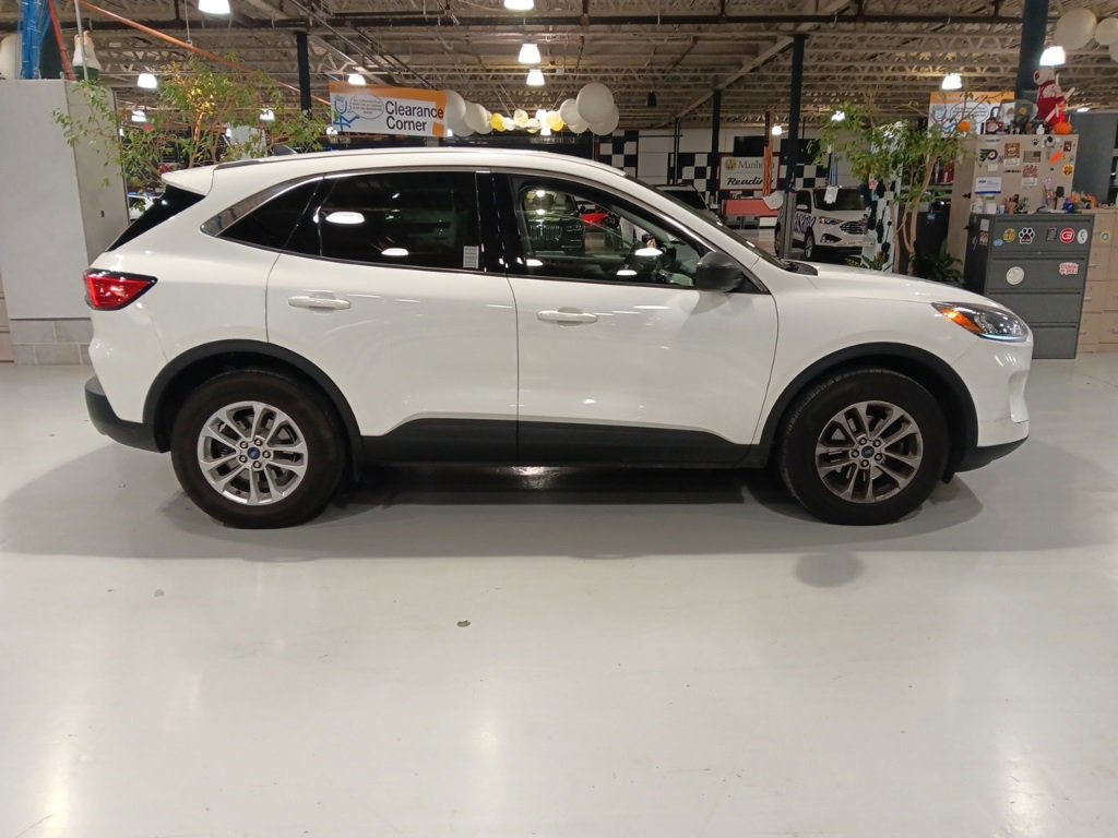 Certified 2022 Ford Escape SE w/ Convenience Package image 6