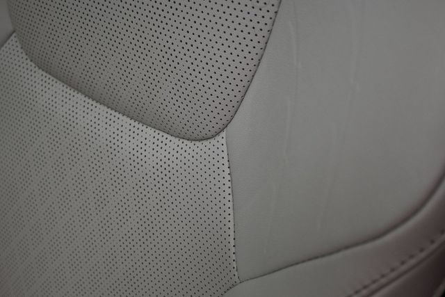 Used 2023 Lexus RX 350 Premium Plus w/ Accessory Package AWD/4WD image 15