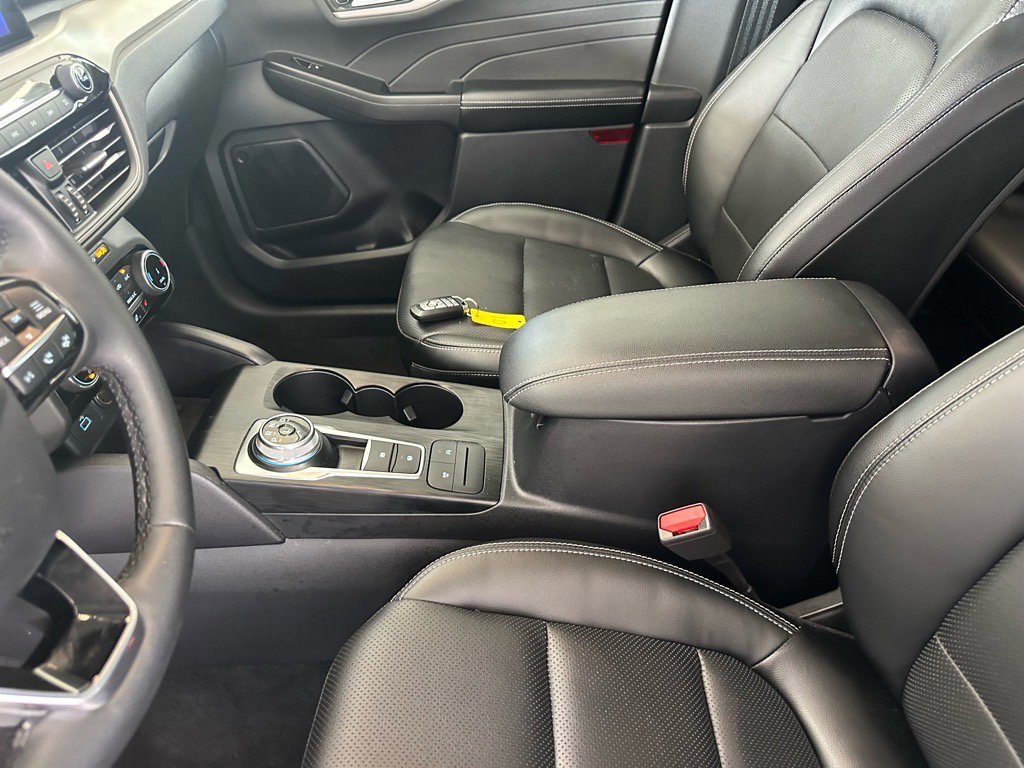 Certified 2022 Ford Escape SEL image 19