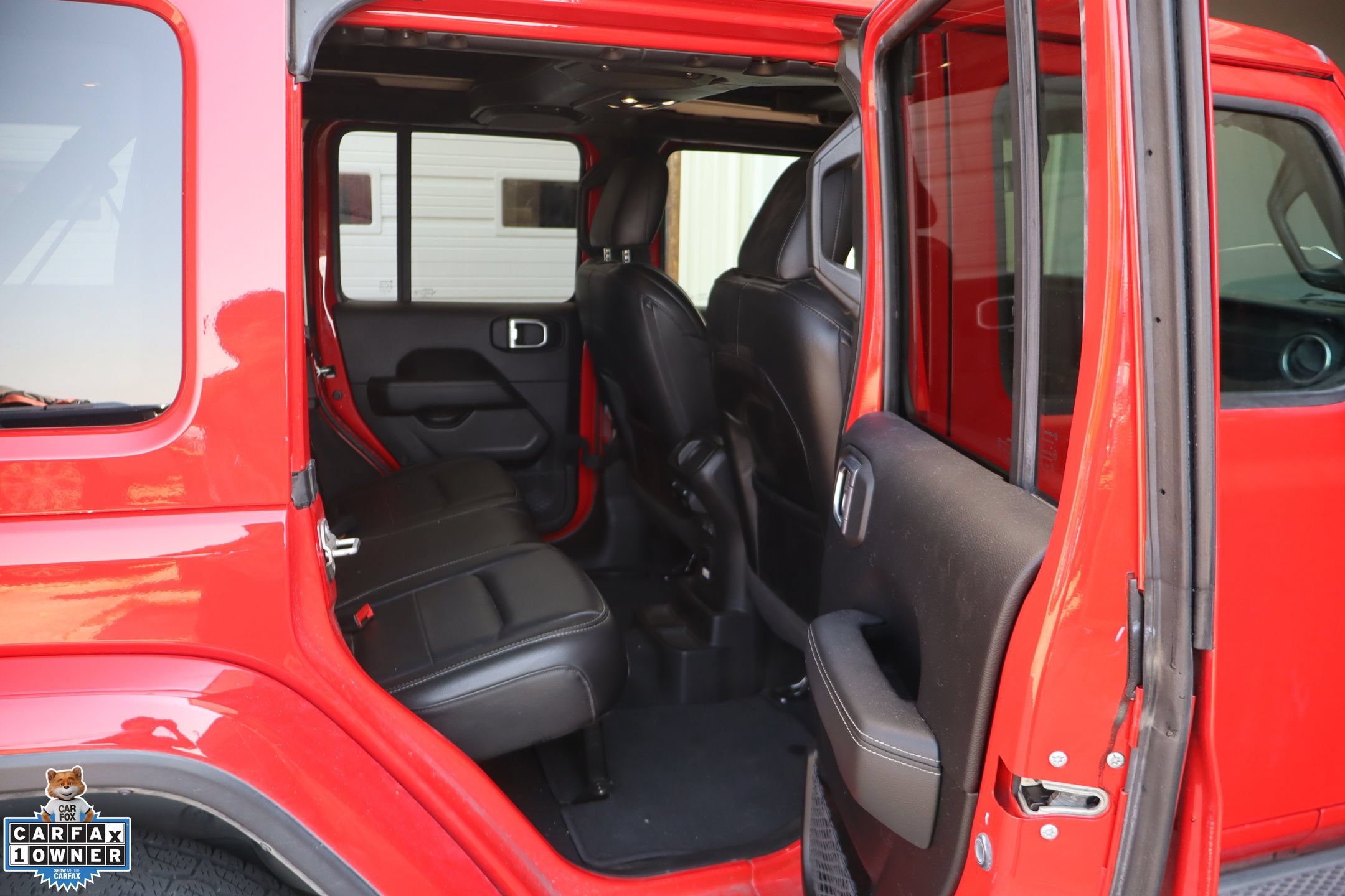 Used 2021 Jeep Wrangler Unlimited Sahara AWD/4WD image 28