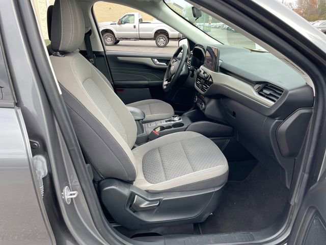 Certified 2021 Ford Escape SE w/ SE Sport Appearance Package image 40
