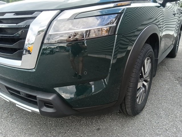 Used 2024 Nissan Pathfinder SL AWD/4WD image 9