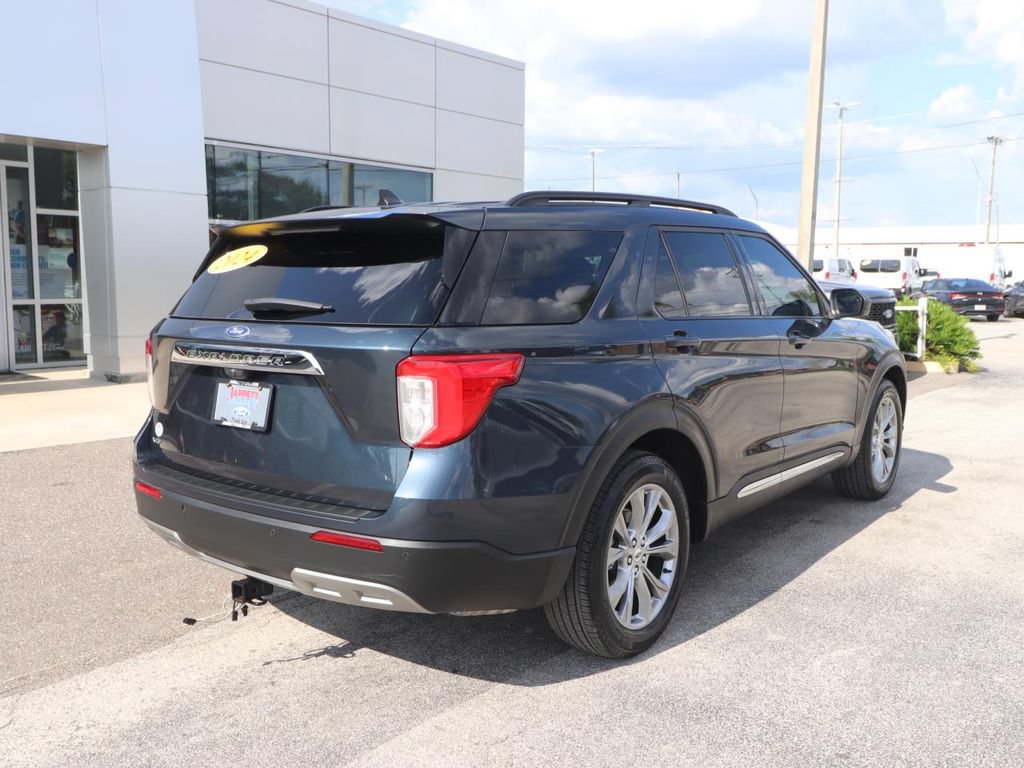 Certified 2024 Ford Explorer XLT w/ Equipment Group 202A RWD image 15
