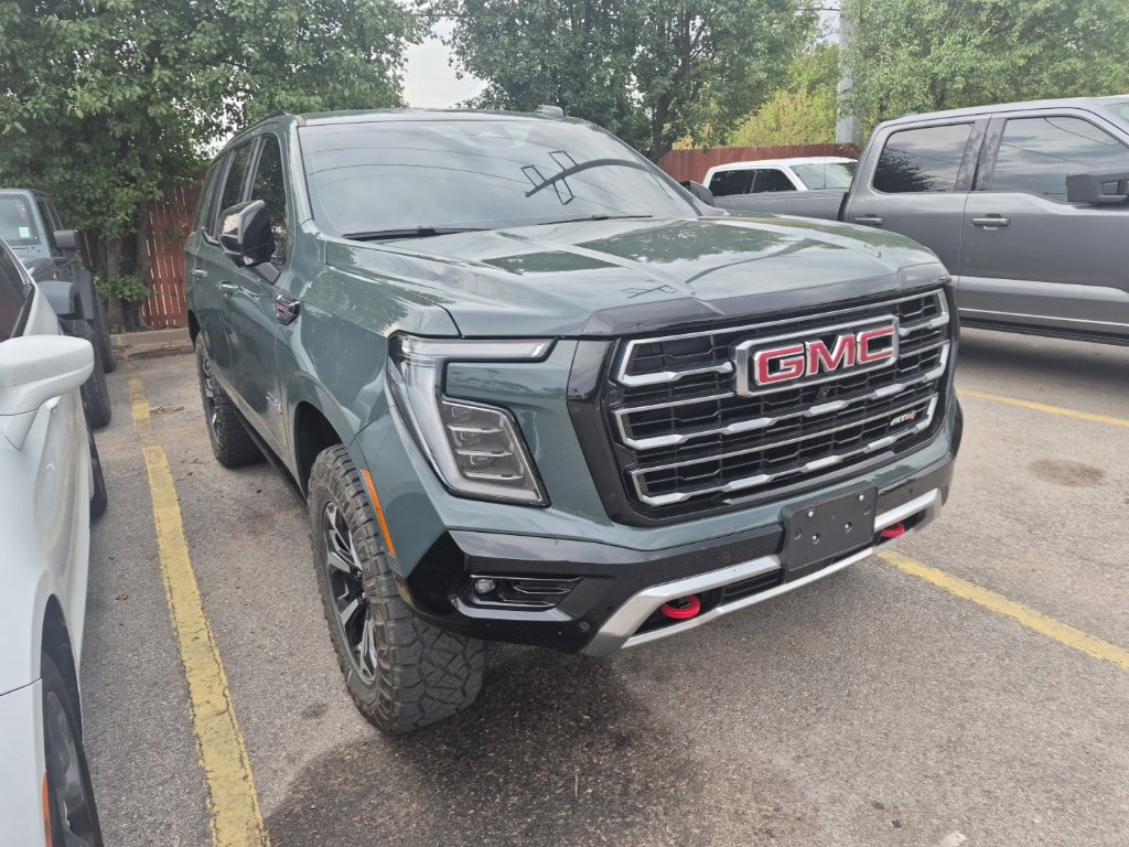 Used 2026 GMC Yukon AT4 w/ AT4 Premium Package AWD/4WD image 30