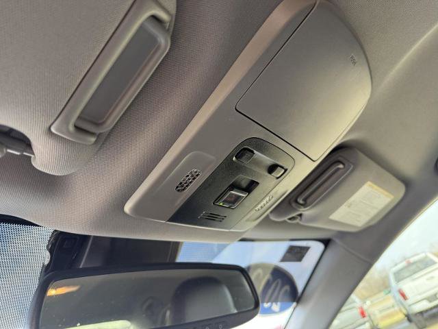 Used 2022 Toyota Camry SE w/ Convenience Package image 21