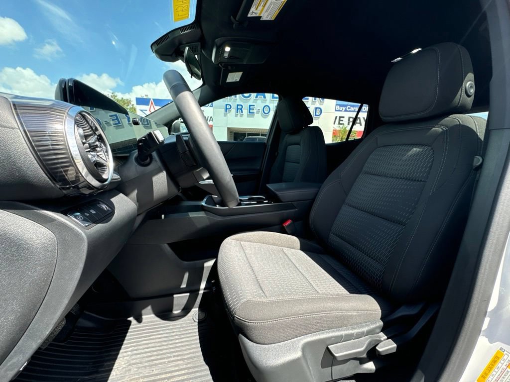 Used 2026 Chevrolet Equinox LT w/ LPO, Floor Liner Package FWD image 14