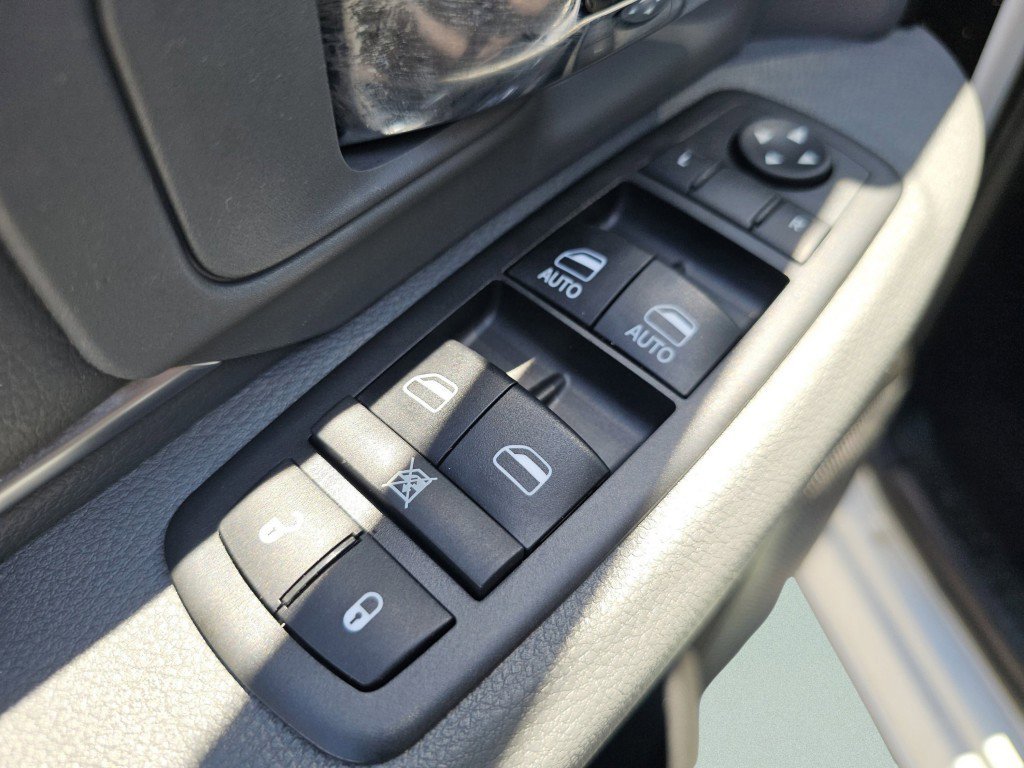 Used 2019 RAM 1500 Classic Warlock AWD/4WD image 26