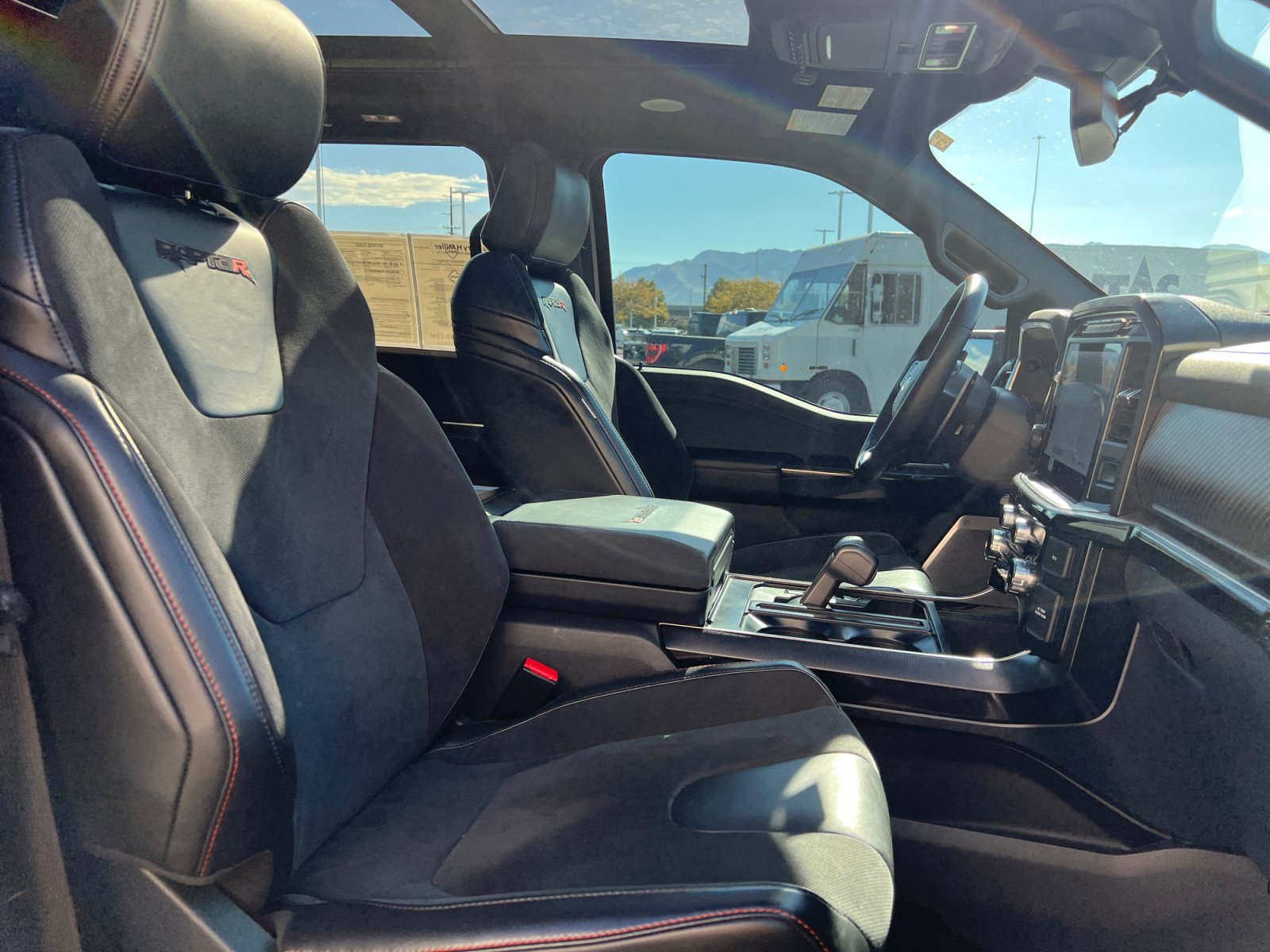 Certified 2023 Ford F150 Raptor w/ Equipment Group 802A Raptor R AWD/4WD image 31