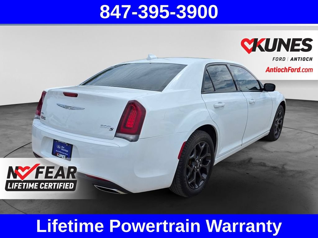 Used 2019 Chrysler 300 S AWD/4WD image 11