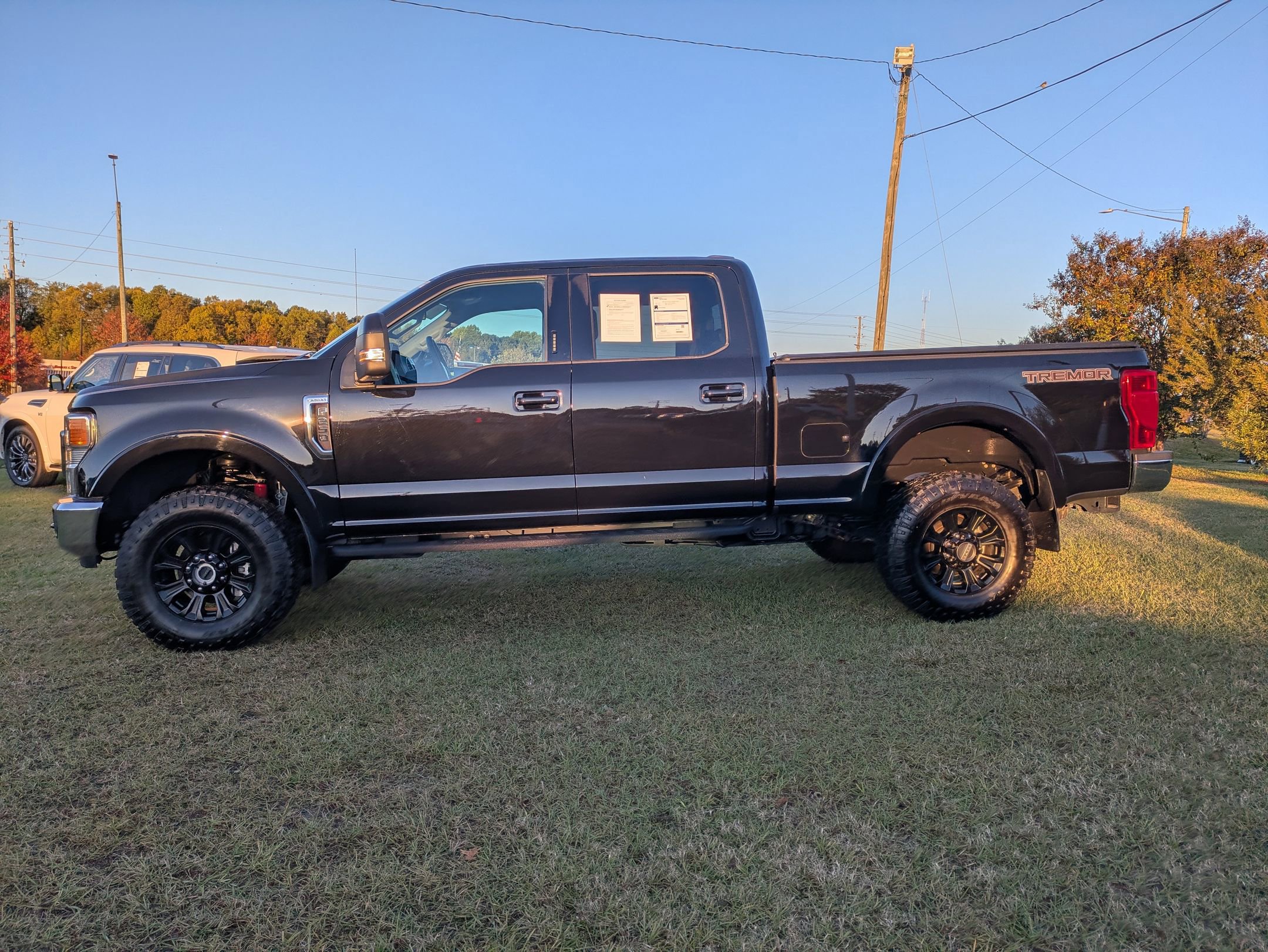 Certified 2020 Ford F250 Lariat w/ Tremor Off-Road Package image 7