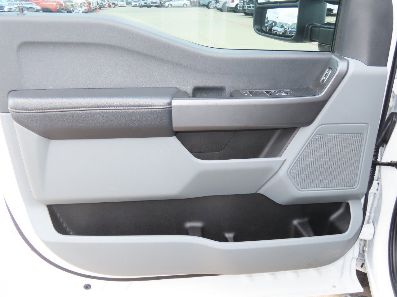 Certified 2025 Ford F250 XLT AWD/4WD image 24