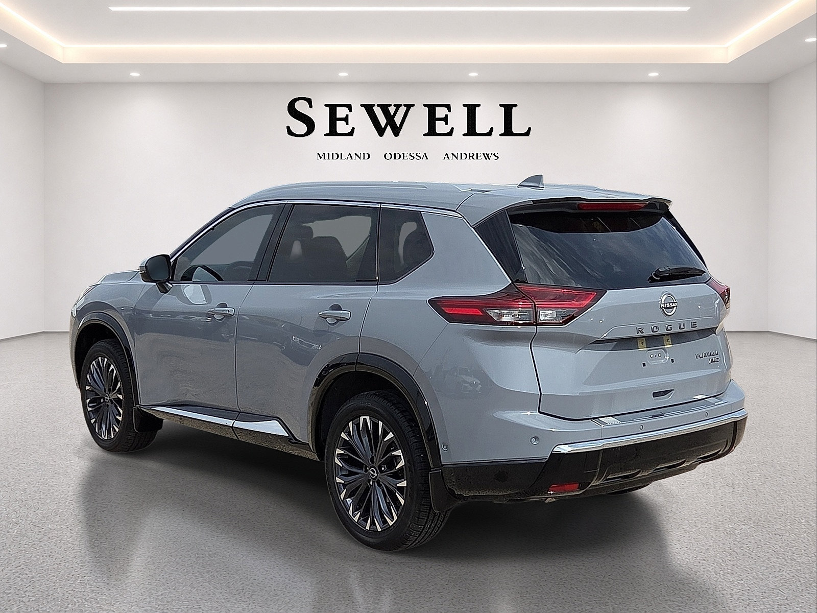 Used 2024 Nissan Rogue Platinum w/ Platinum Premium Package AWD/4WD image 3