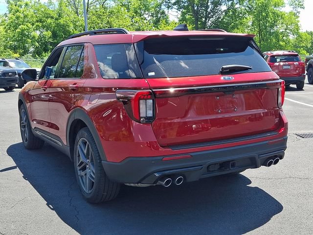 Certified 2025 Ford Explorer ST AWD/4WD image 8